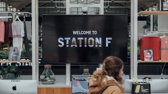 Meta Partners with Hugging Face to Accelerate Adoption of Open Source Artificial Intelligence Models Through Startup Accelerator